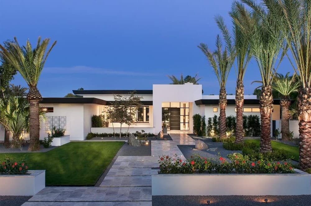 Balinese-Style-House-With-An-Out-1024×678